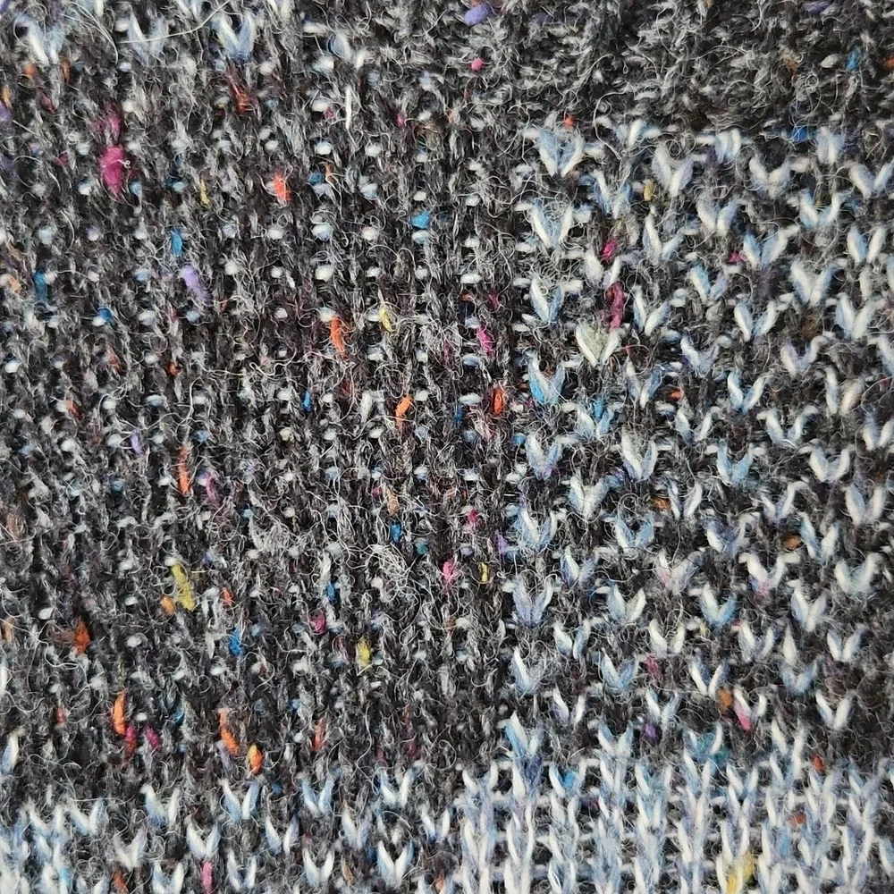 Plaid Crewneck Wool Blend Sweater Vintage Peter England - Picture 6 of 15